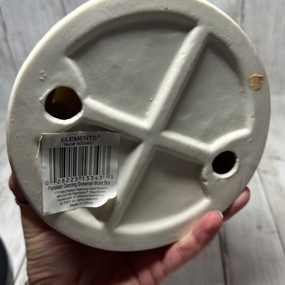 Porcelain Dancing Snowman Music Box Christmas - Picture 5 of 5